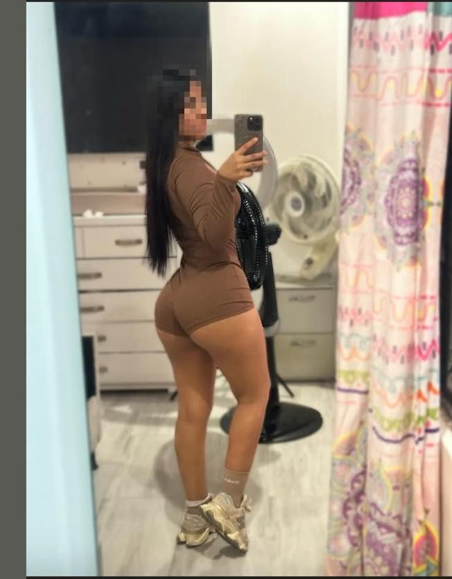 COLOMBIANA EN OPORTO  SEXO DURO RICO DISPUESTA