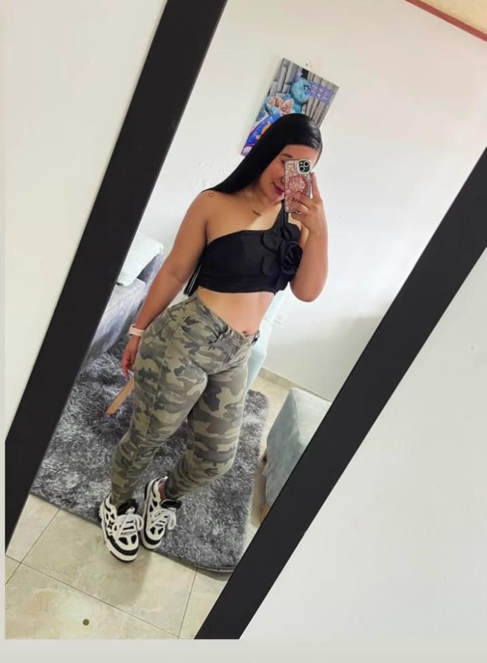 COLOMBIANA EN OPORTO  SEXO DURO RICO DISPUESTA