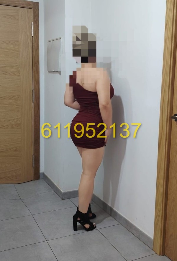 $$ NOVEDAD $$ JENNIFER: RUBIA ESPECTACULAR EN FERROL CENTRO $$