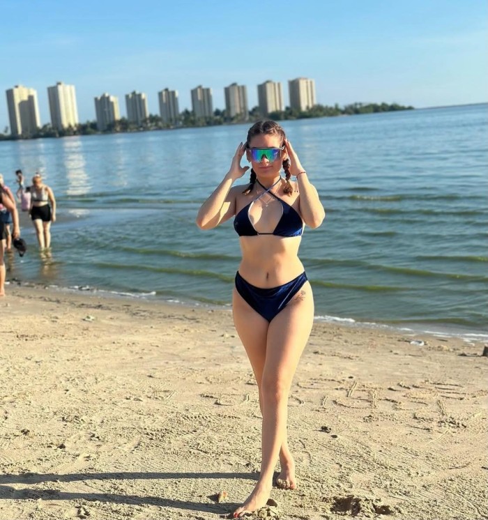 SENSUAL ESCORT CACHONDA FIESTERA EN ALBACETE FERIA