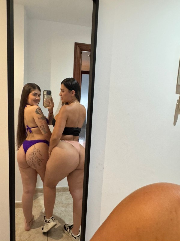 DOS TRAVIESAS JOVENCITAS