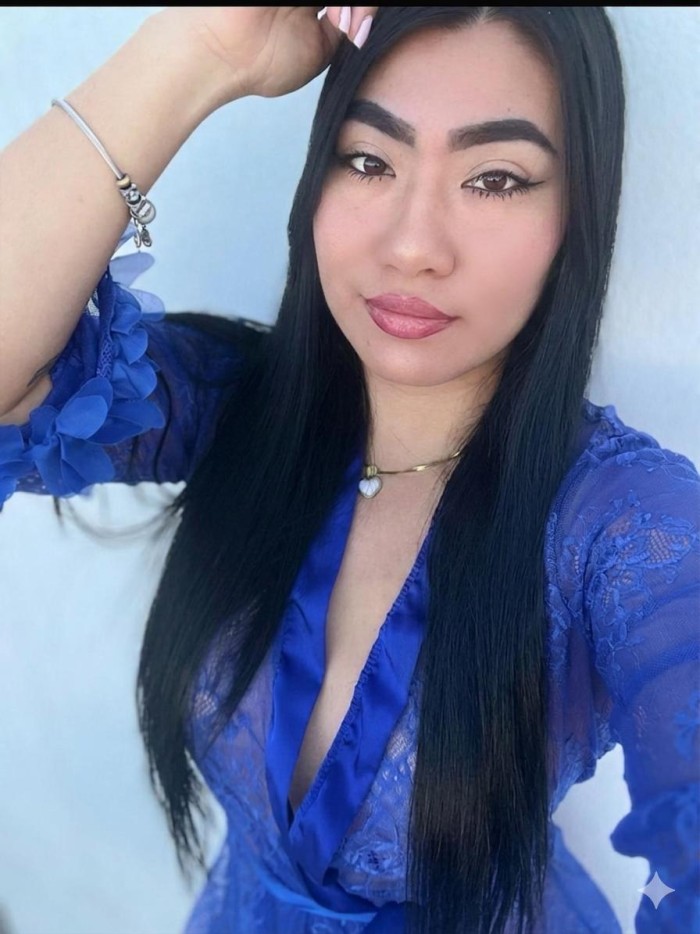 UNA LATINA ARDIENTE Y FIESTERA PROMO 1H 90