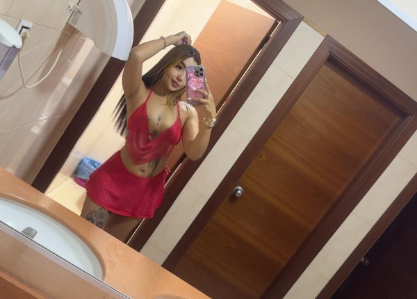 ARIANA COLOMBIANA MUY COMPLACIENTE