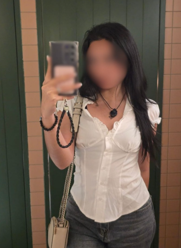 SENSUAL MUY ENCANTADORA EXQUISITA Y COMPLACIENTE