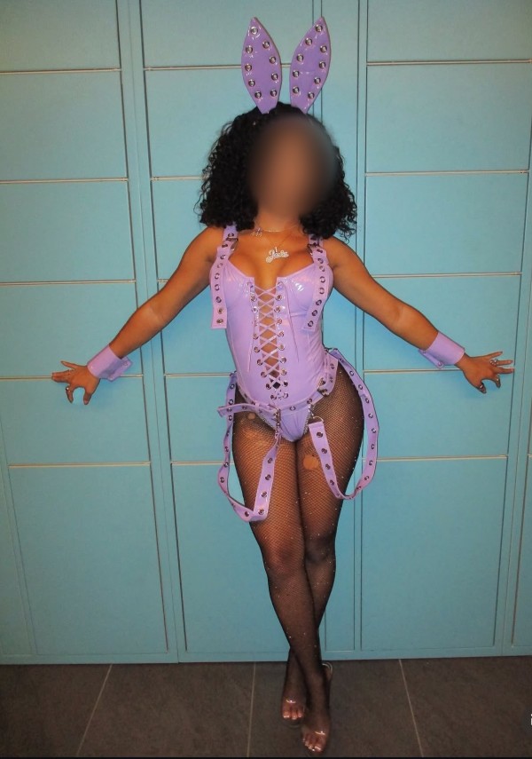 NOVEDAD JOVENCITA NINFOMANA CON TODA UNA EXPERIENCIA PARA BRINDAR