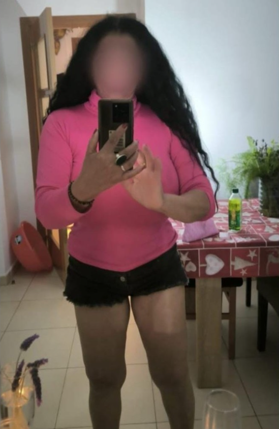 ARDIENTE LUJURIOSA IMPLICADA CACHONDA COMPLACIENTE