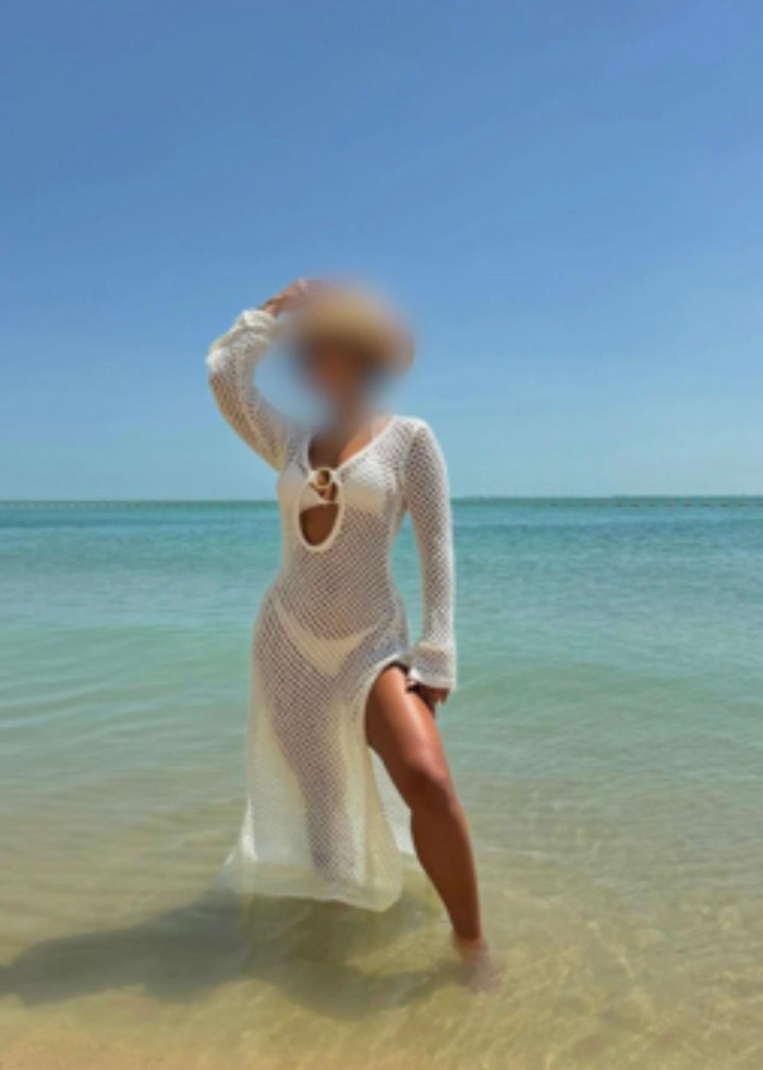 DELICIOSA IMPLICADA CACHONDA COMPLACIENTE