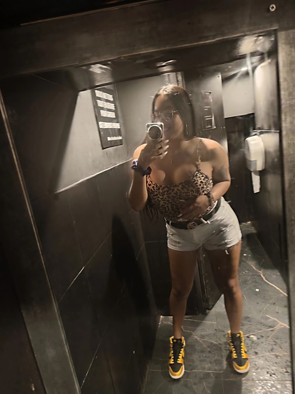 RECIÉN LLEGADA A TU CIUDAD LATINA TRANS FIESTERA