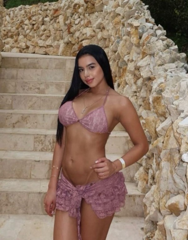 ISABELLA NOVEDAD MUY JUGUETONA, ATREVIDA Y FIESTERA