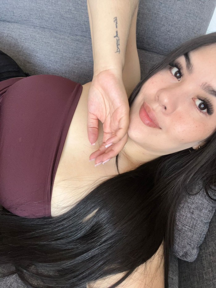 HERMOSA SENSUAL ARDIENTE DIOSA DEL SEXO