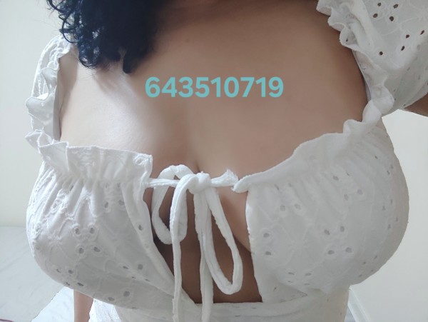Milf ardiente, en casa solita con ganas de compañia. Privado