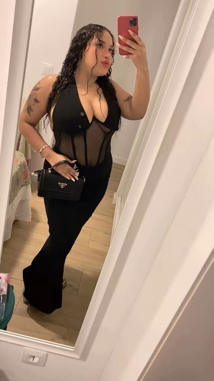 SOY MIA, VENEZOLANA DISCRETA Y ARDIENTE