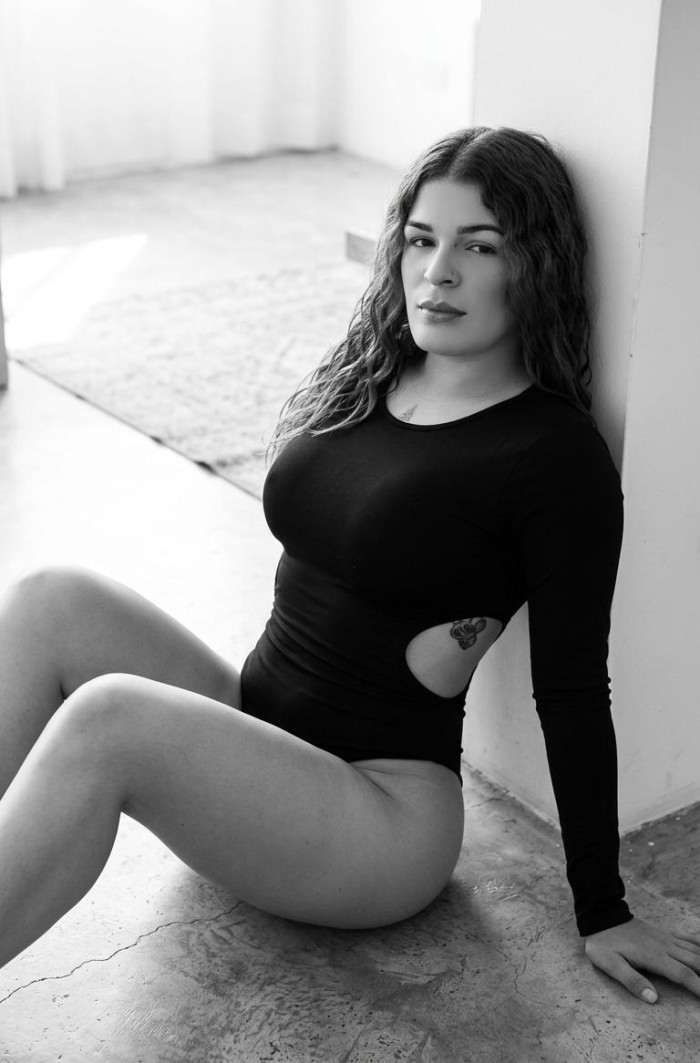 LA MAS VICIOSA ,CON GANAS DE TODO