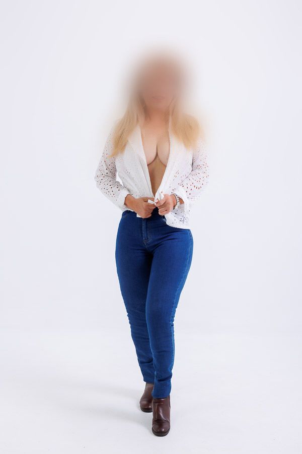 SENSUAL ESCORT ALEMANA EN AVENIDAD ESPAÑA SEXO FIESTA