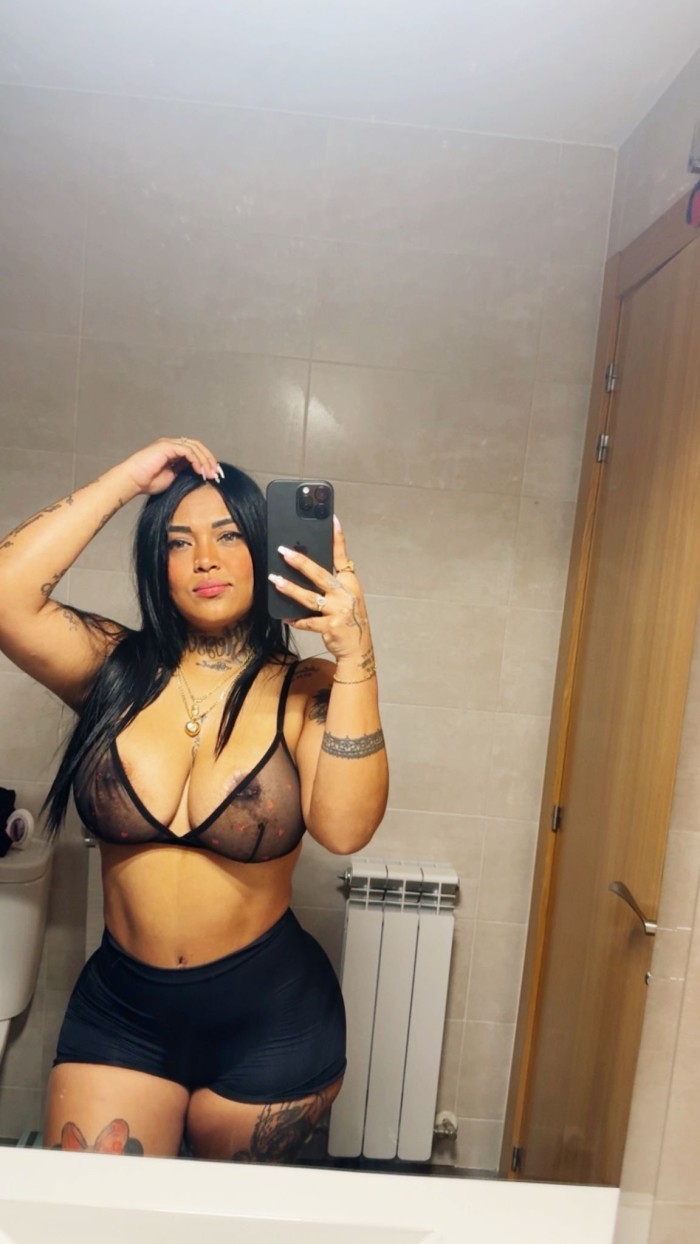 Muy sexy dama de compañía
