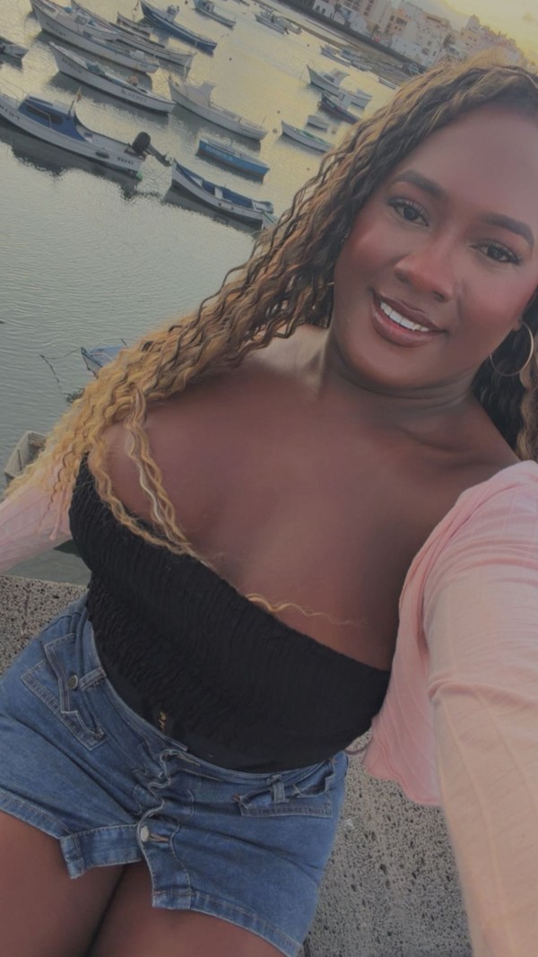 Natasha Campbell – puerto la cruz