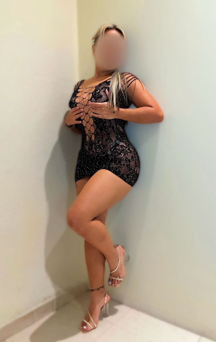 DAME LENGUITA EN MI CHOCHO HASTA QUE ME CORRA EN T