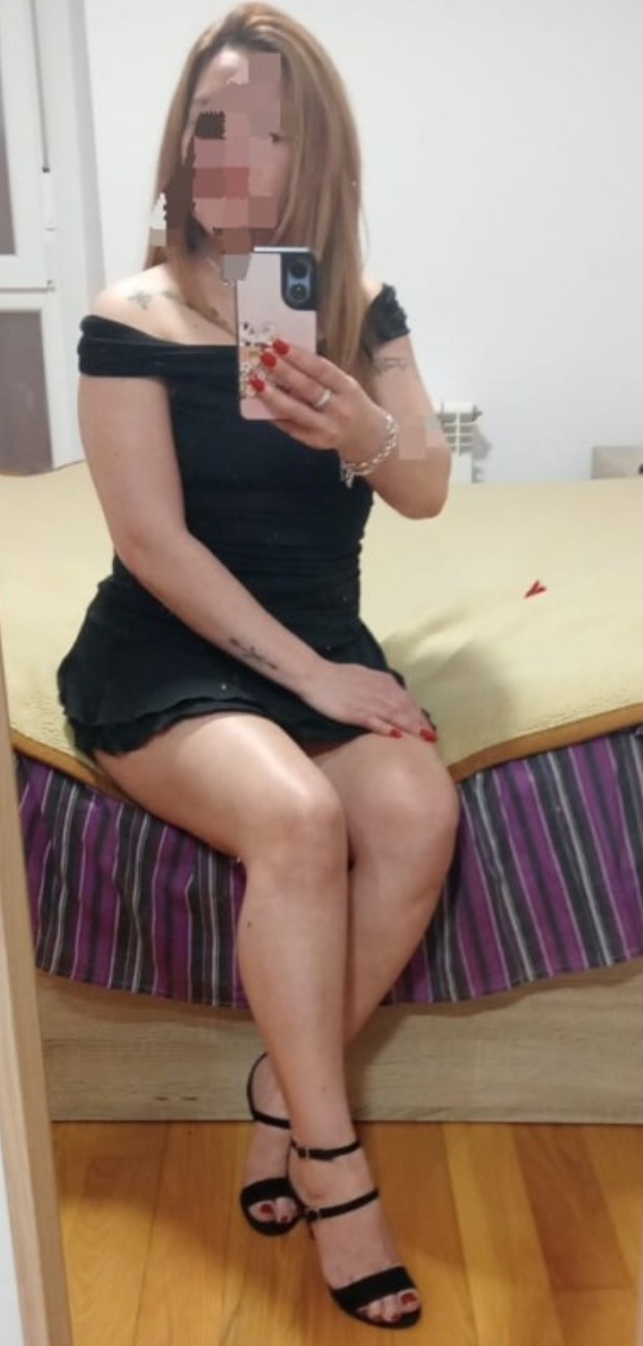 RUBIA BESUCONA MUY GUAPA EN JAEN