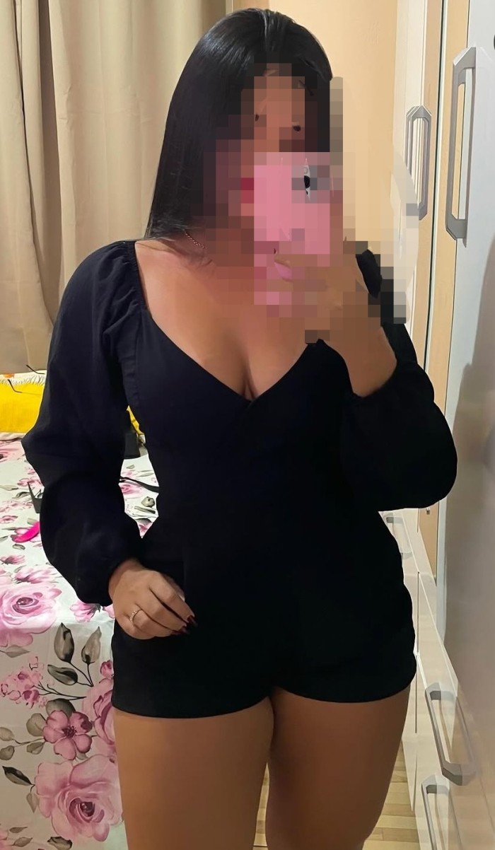 LINDA MORENA …BESUCONA EN BURELA
