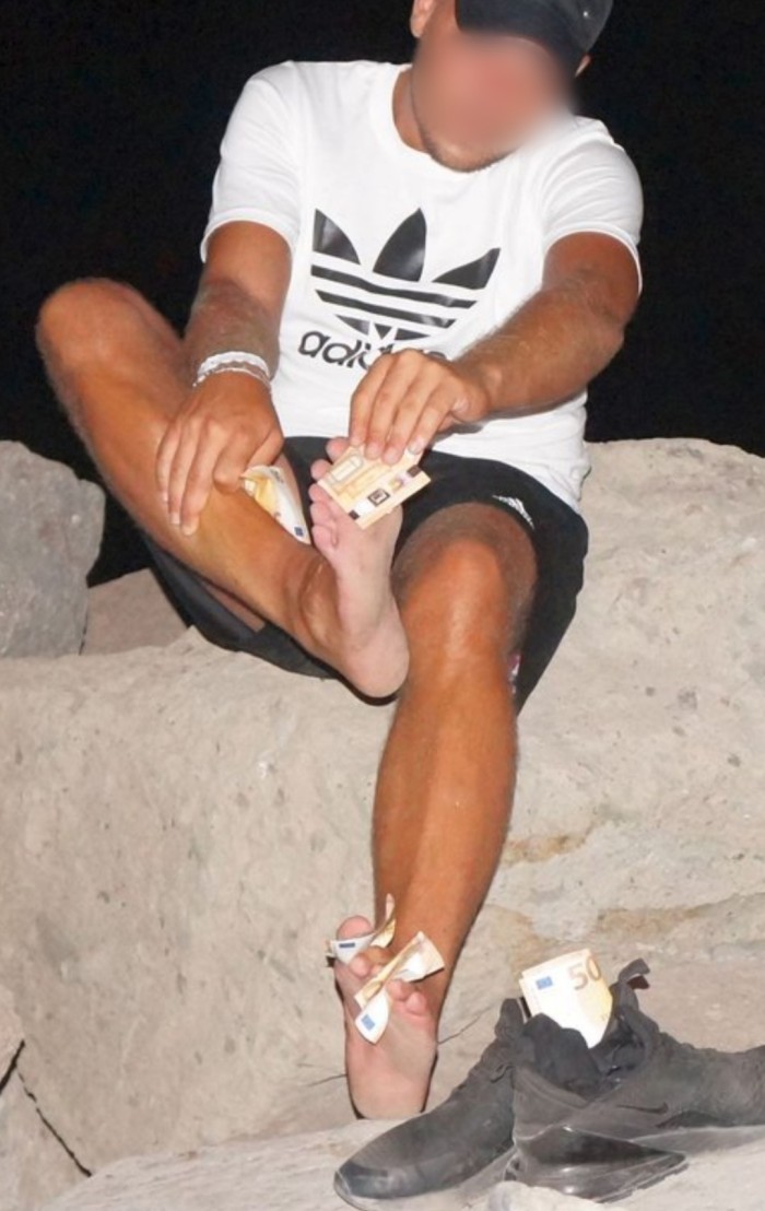 Chico latino morboso y complaciente 22 años Madrid