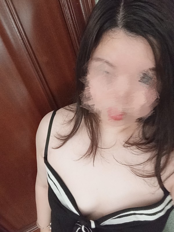 Asiatica cariñosa simpática guapa , masajes completos