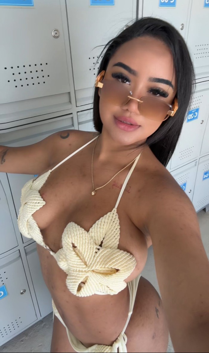 SENSUAL Y DIVERTIDA (VIA JULIA)