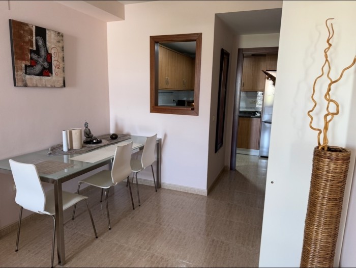 Plaza para chicas con buena presencia, sitio lujo