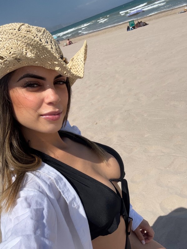 Alice festeira