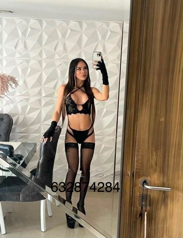 Pamela pollona fiestera