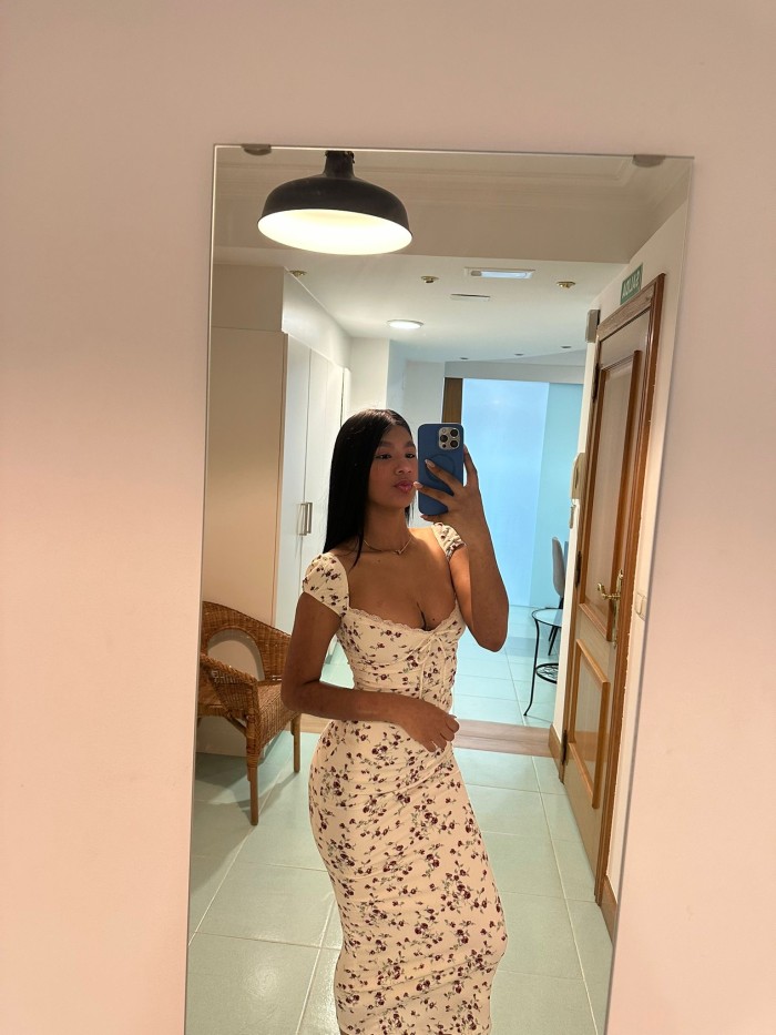 La chica que todos desean conocer
