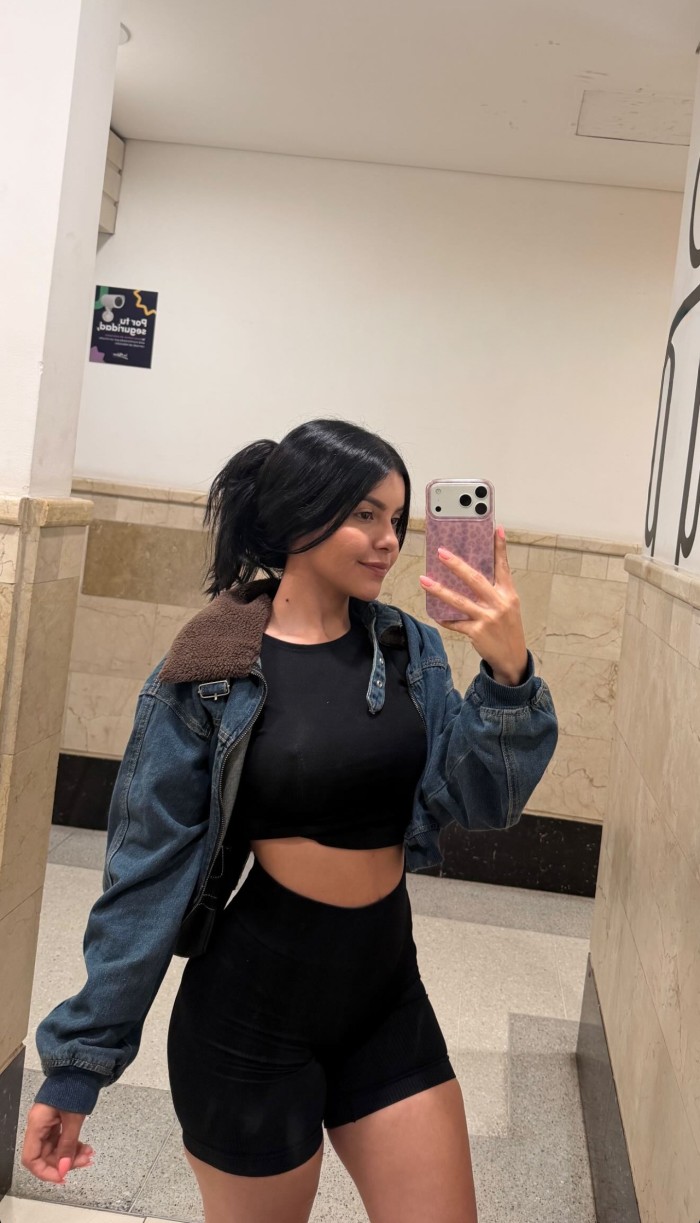 Independent young woman likes older men….OUTCALL
