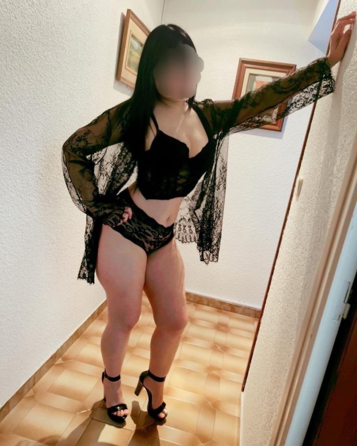FIESTERA DELICIOSA EXQUISITA LUJURIOSA DESEOSA DE PLACER