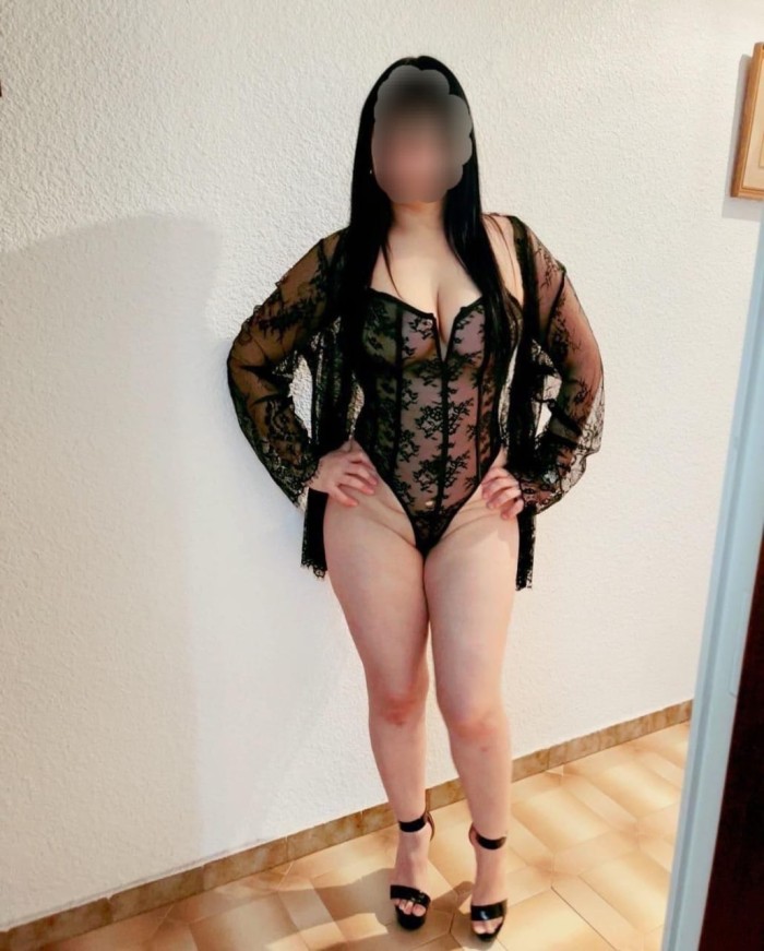 FIESTERA DELICIOSA EXQUISITA LUJURIOSA DESEOSA DE PLACER