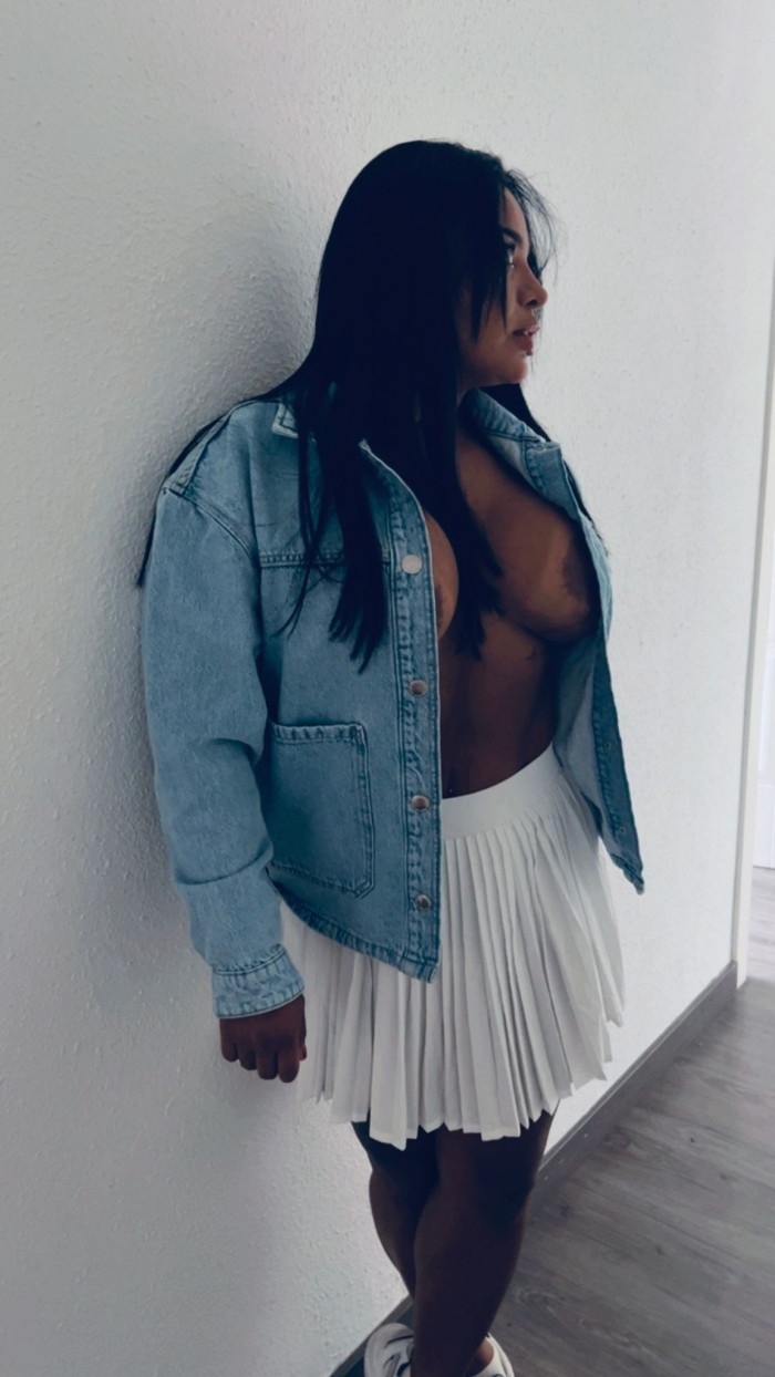 COLOMBIANA MI CUERPO ARDE POR PLACER SEXO RICO