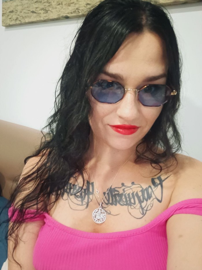 Implicada colombiana muy guapa en Legazpi