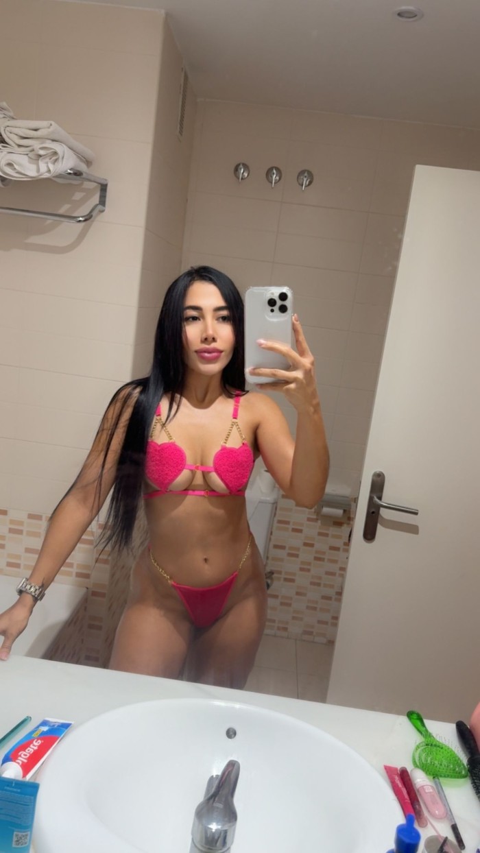 ISABELLA ATREVIDA NOVEDADEN JEREZ DE LA FRONTERA