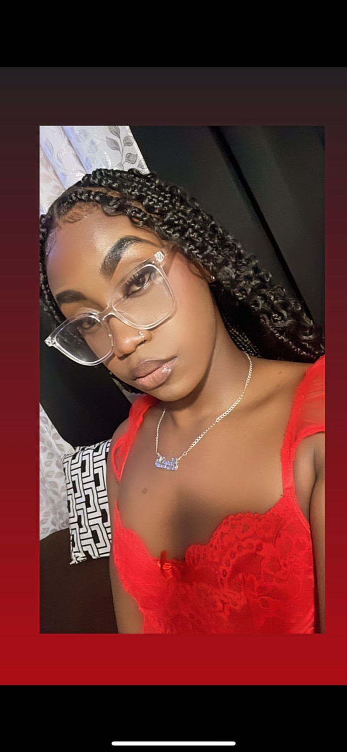 Super novedad trans Jovencita Barbie negra