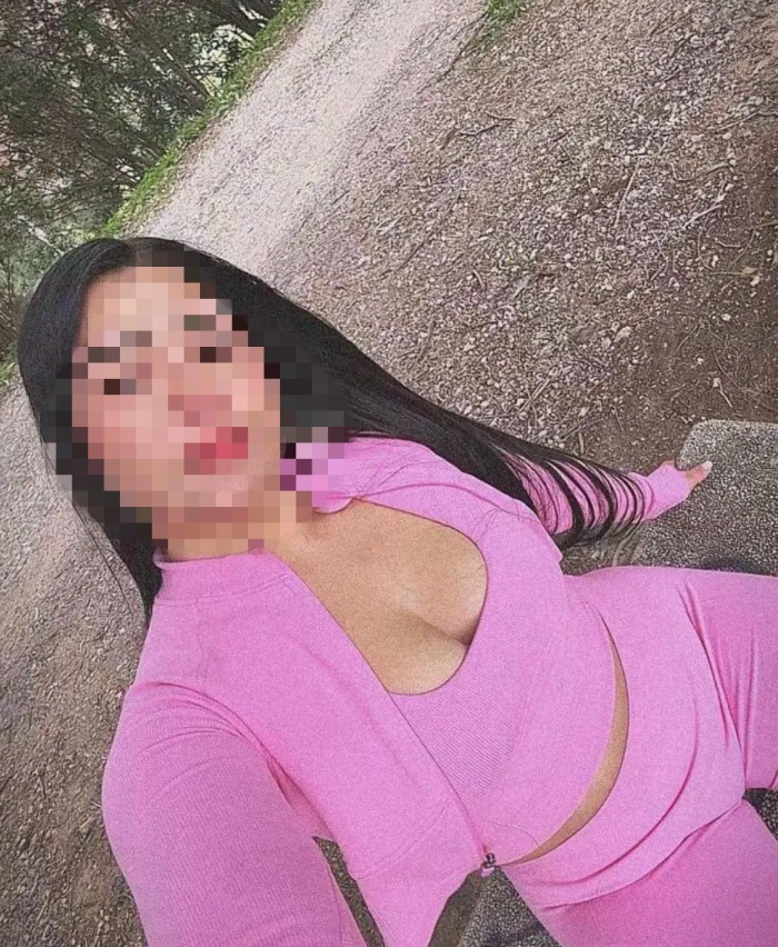 EN YECLA DANIELA VEN Y COME MI COÑO RICO