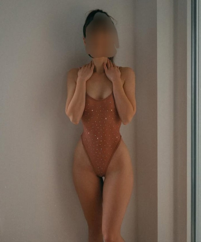 Hermosa flaka Colombiana Violeta niñata morbosa