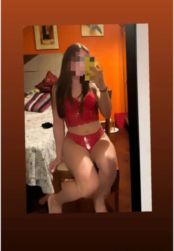 Soy victotia una rica y sensual colombiana cariñosa