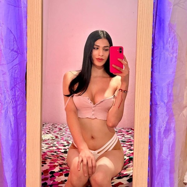 Chuca trans  una hermosa puta en Alicante solo salidas