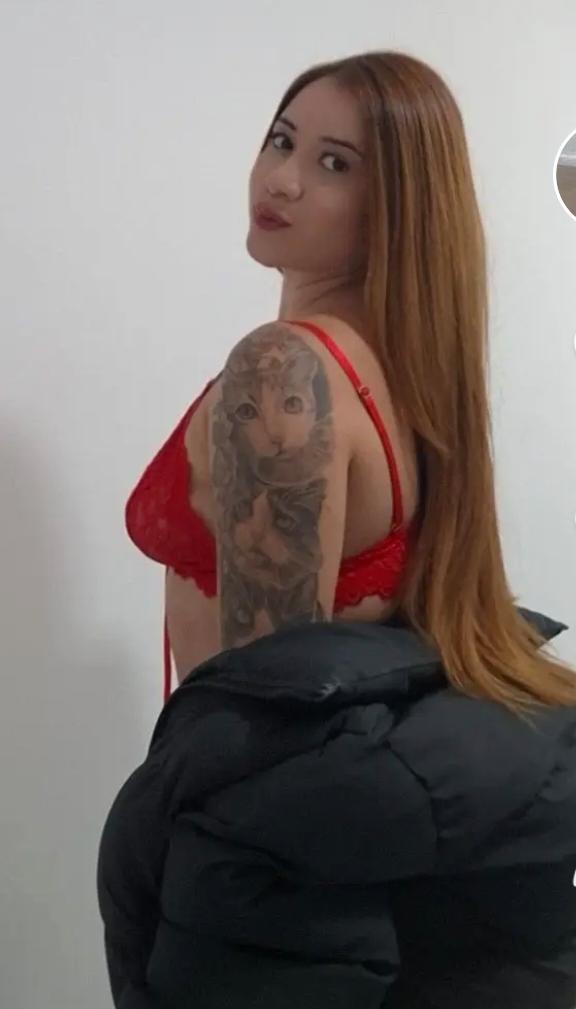 UNA JOVENCITA GUAPA MUY FIESTERA