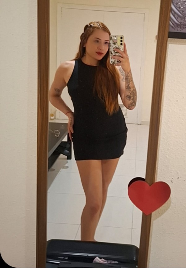 UNA JOVENCITA GUAPA MUY FIESTERA