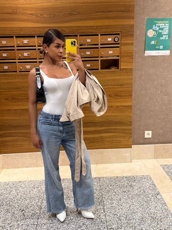 NIKOL TRANS MORENA COLOMBIANA FIESTERA