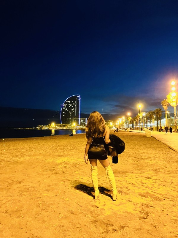NIKOL TRANS MORENA COLOMBIANA FIESTERA