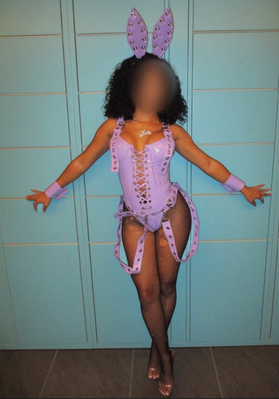 NOVEDAD CACHONDISIMA Y SENSUAL JOVENCITA ARDIENTE