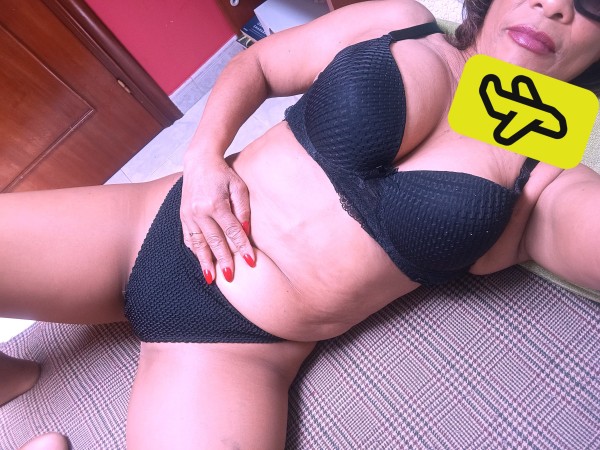 Mulata madurita latina santiago