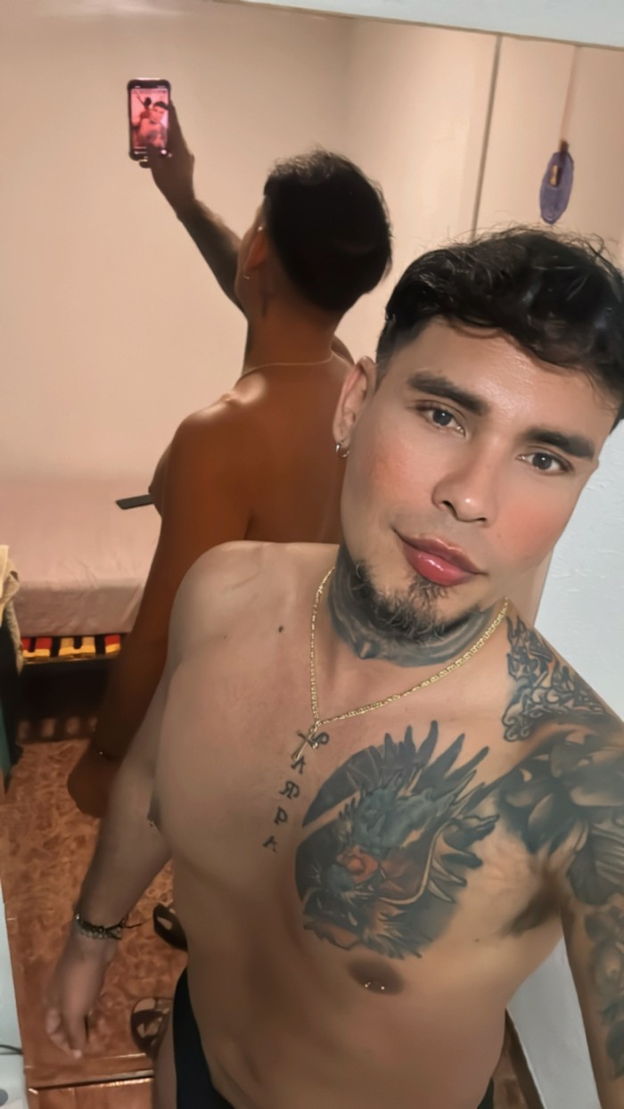 Latino muy HOT Y FOLLADOR Descomplicado VRSL