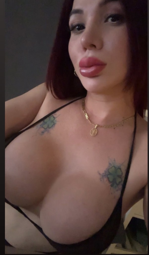 Diosa del sexo piso limpio discreto aire acondicio