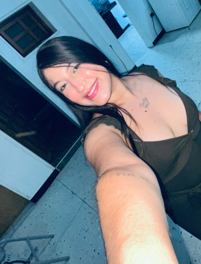 EN ZONA CARREFUR MUJER DISPUESTA AL PLACER